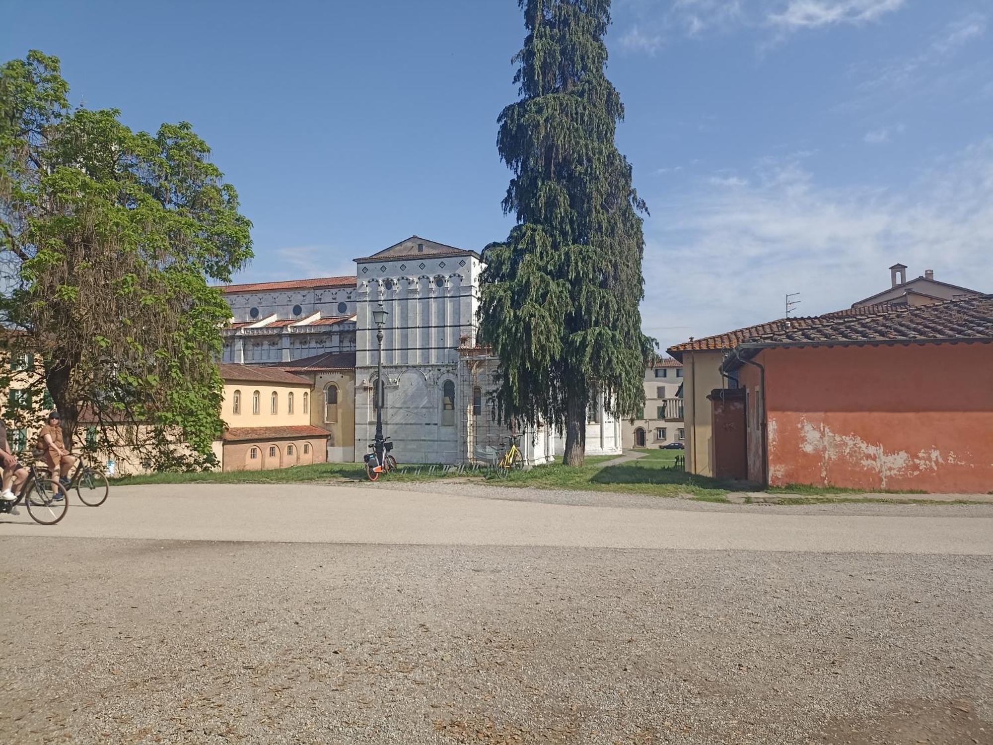 Вилла Gem In The City Center Of Lucca With Air Conditioning - Exclusive Ground Floor House Inside The Walls Close To Botanical Garden And Piazza San Martino Экстерьер фото